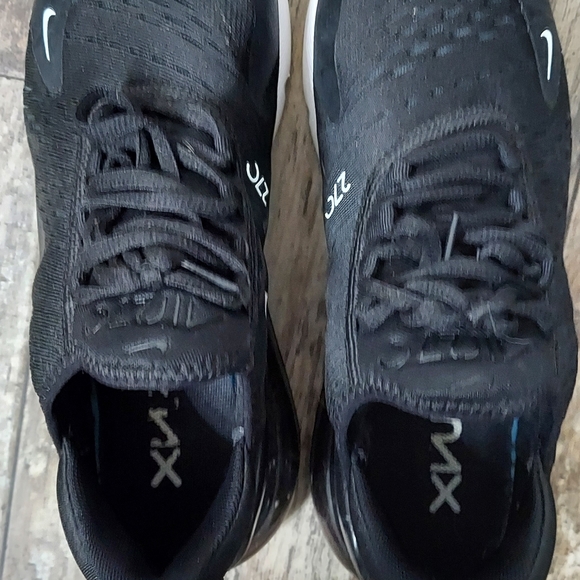 Women's Nike AirMax 270 - Picture 5 of 5